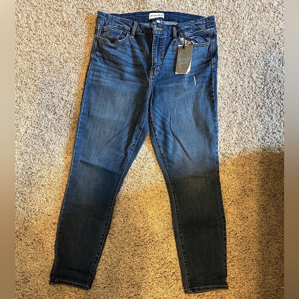 Studio Blue jeans